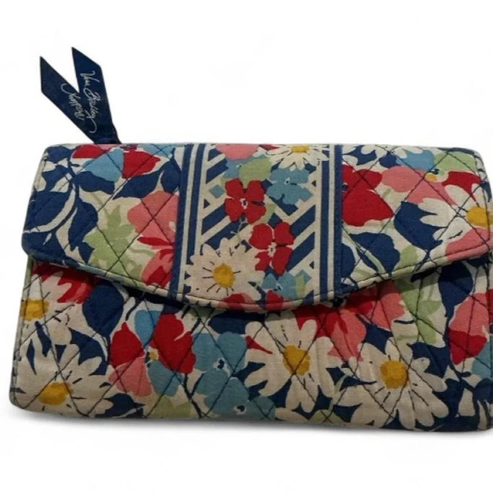 Vera Bradley Floral Wallet Womens OS Multicolor Quilted